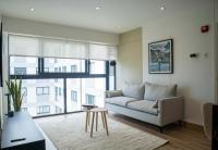 Majestic 2BR with Modern Pool in Miraflores - Ferienwohnung