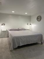 2 BR Homestay Basement Falls Church - Bed and Breakfast Falls Church