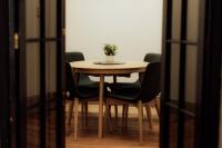 Charming 2-Bed Apartment in Launceston CBD - Chambres d’hôtes Launceston