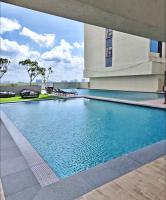 3BR-Creamy-Paradigm Residence by Guesthouse-6-8Pax - B&B