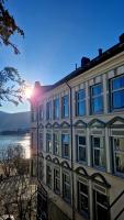 Jugend City Retreat - Ålesund Apartment - Chambres d'hôtes Ålesund
