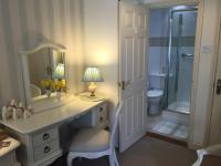 Double Room with Ensuite Bathroom