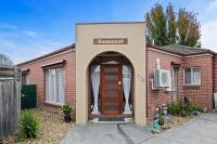 3BR Home 4mins drive to Sovereign Hill & Lake Wendouree with Free Parking - Chambres d'hôtes Ballarat