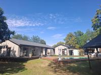 Majestic Manor Guesthouse & Coffee Shop - B&B Bloemfontein