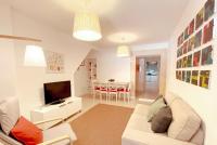 SWEET BAIRRO ALTO - Spacious Apartment in Prime Location - Bed and Breakfast Lissabon