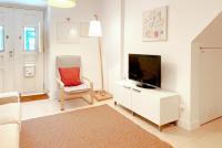 SWEET BAIRRO ALTO - Spacious Apartment in Prime Location - Bed and Breakfast Lissabon