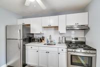 2 Mi to Dtwn Syracuse Cozy Updated Apt! - Ferienwohnung Syracuse