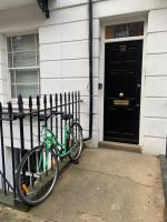Cosy Victorian Home with Balcony - Long Stays Welcome - Ferienwohnung London