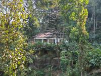 Anivilla Holiday Home Kunjithanny - B&B Anaikal