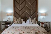 Dolphin Suite