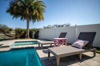 Waterfront Getaway with Heated Pool & Hot Tub - B&B Largo