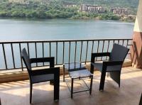 Infinity Lake View Studio - B&B