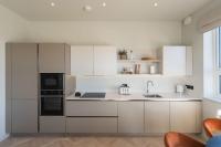 Gwel Y Mor Courtyard by Birch Stays New Home - B&B Amlwch