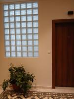 Black Onyx Comfort Suites - Elegant Stay- City Center Next to Airport Bus - B&B Salónica