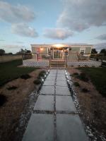 Country Cottage on Lake Manatee - B&B Myakka City