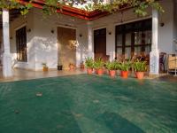 Senaya Homestay - B&B
