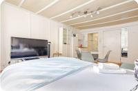 City Center Apt With AC in Zurich Old Town - B&B