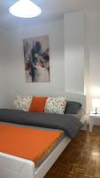 NEW BELGRADE Lovely three bedroom apartment - B&B Belgrado