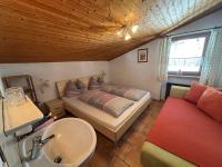 Appartamento con 2 Camere da Letto e con Doccia
