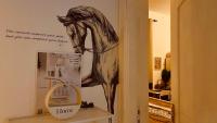 Al Wahda Studio Apartment - Bed and Breakfast