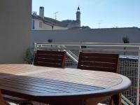 Superbe T3 proche remparts 2 places de parking - Bed and Breakfast