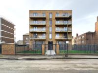 2 Bedroom, 2 Bathroom Apartment with Balcony in Hoxton Shoreditch, Sleeps 6 - B&B Londra