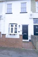 Family house in Farnborough - B&B