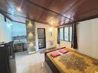 Studio Arambol Escape R-8 by Mukund Sadan Arambol - B&B Arambol