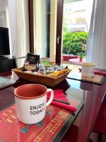 Laura s garden - romantic place and private parking - B&B Milano