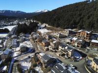 Charmant duplex, 110m2, 7 minutes des pistes, 8 couchages, belle vue sur les montagnes, cheminée - Chambres d'hôtes Formiguères