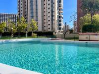 Amplio apartamento con piscina y pistas de tenis en Benidorm - B&B Benidorm