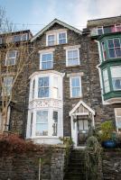 Luxury Pet-Friendly 2 Bed Retreat in Central Bowness with Copper Roll-Top Bath & Sun Terrace - Bed and Breakfast Bowness-on-Windermere