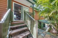 Treetop Paradise Retreat with Pool - B&B