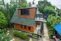 Villa with Garden View