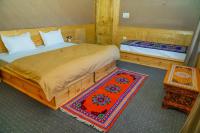 Double or Twin Room with Mountain View