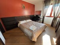 Three-Bedroom Apartment - High Floor