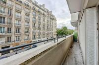 T2 with Stunning Balcony 55m2 Paris 17 - B&B