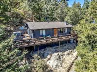 RACC00N Rock Charming Hot Tub Cabin - B&B Pine Cove