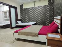 Family Double Deluxe With WiFi and AC near Airport - Ferienwohnung