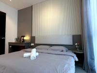 Setia Sky 88 Cozy Modern Designed Brand New Unit - B&B