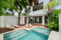 Treetop 2 - Scenic Bingin villa w master loft & sunrise views - B&B