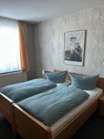 Zweibettzimmer mit eigenem Bad
