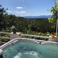 Apartment Paris with jacuzzi and sea view - B&B Šmrika