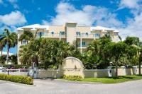 2 Bdrm Garden Marina View at The Yacht Club C4 - Chambres d’hôtes Providenciales