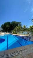 De frente para a praia da Barra (Pepê) com varanda - B&B