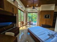 CORON RIVERSIDE Guesthouse - Bed and Breakfast