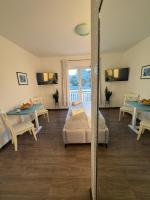 Standard Twin Room with Sea View