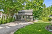Singapore Stable hot tub walk to Saugatuck - B&B Saugatuck