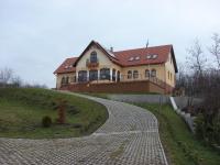 Berezdtető Vendégház - B&B Cserépfalu