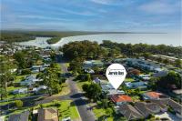 Husky Beach House by Experience Jervis Bay - Bed and Breakfast Huskisson